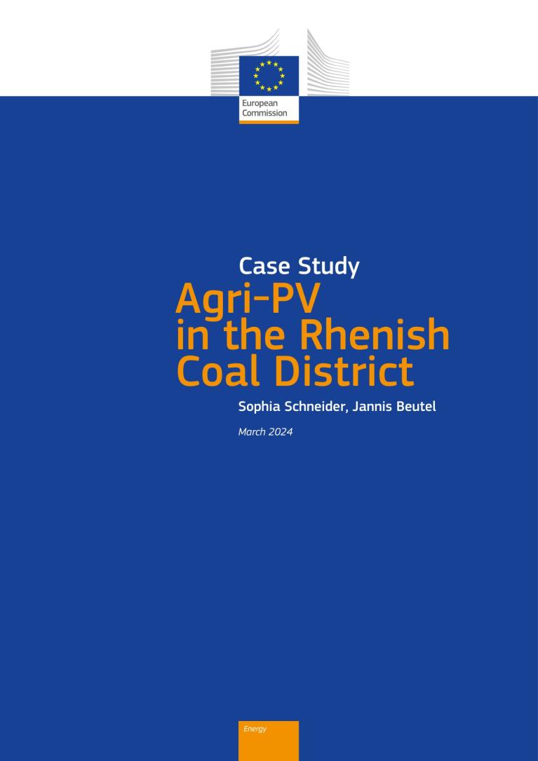 Cover image in blue for the Agri PV case study